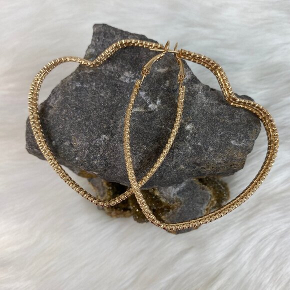 Jewelry - Gold Tone Hoop Wire Heart Earrings 2.5" Drop